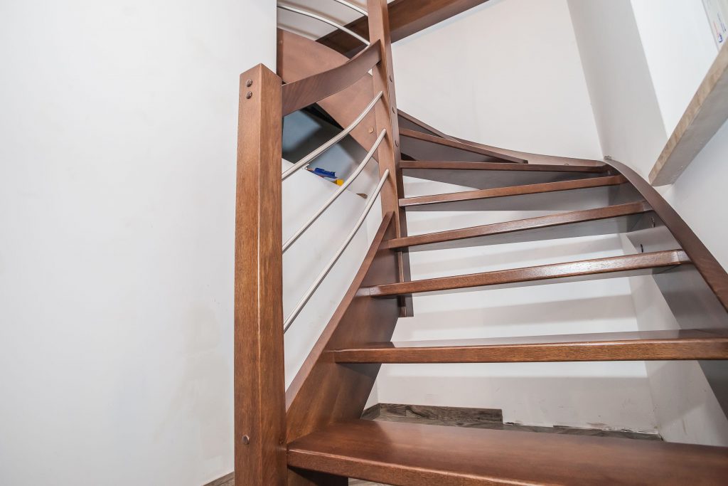 Schody policzkowe. Realizacja Świerklany ul.Basztowa